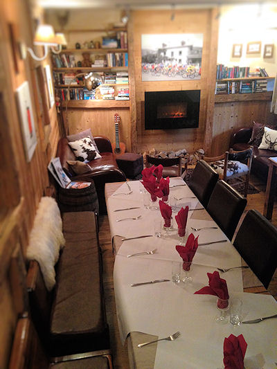 Les Cimes chalet dining area
