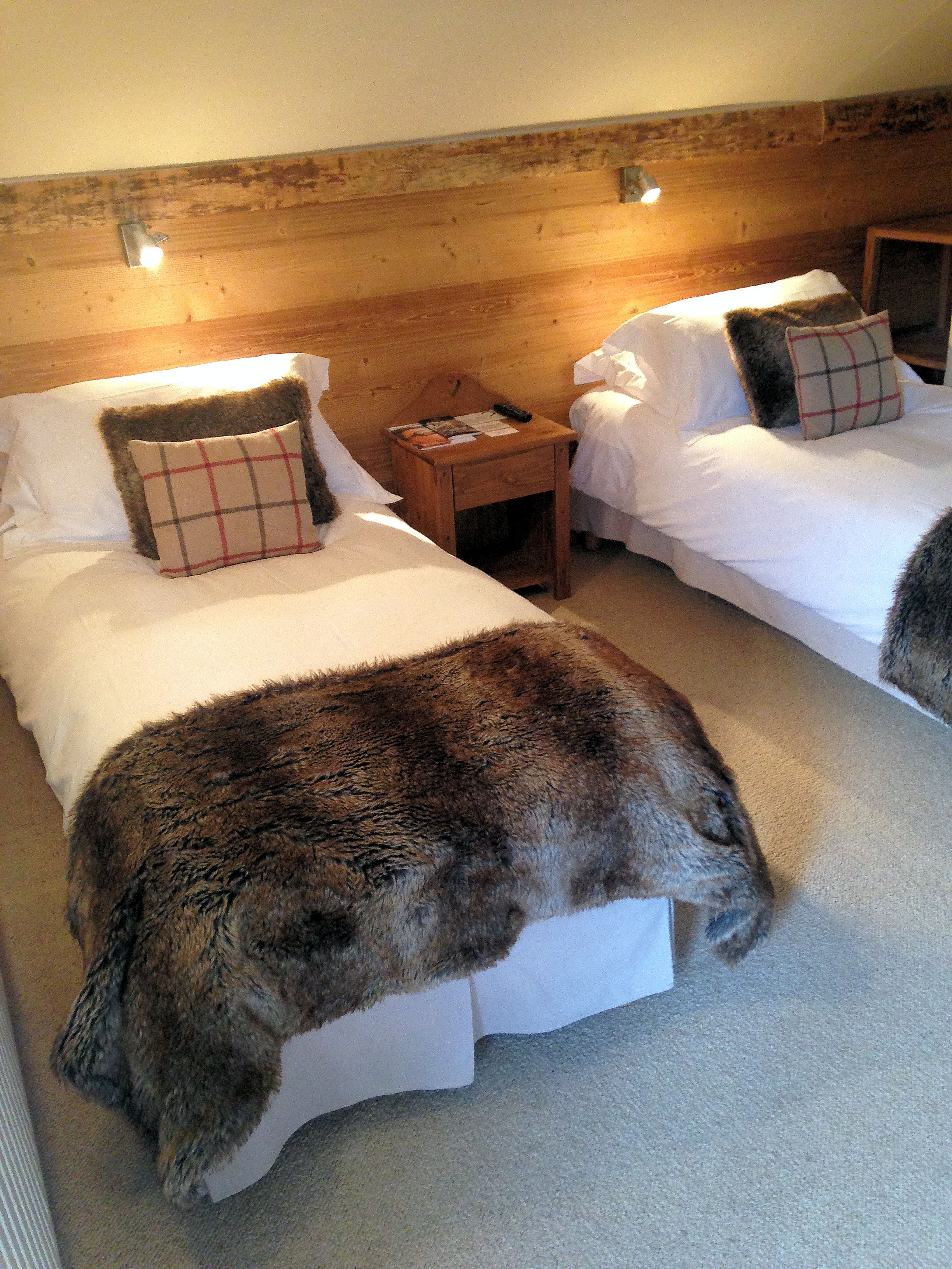 Les Cimes Chalet bedroom