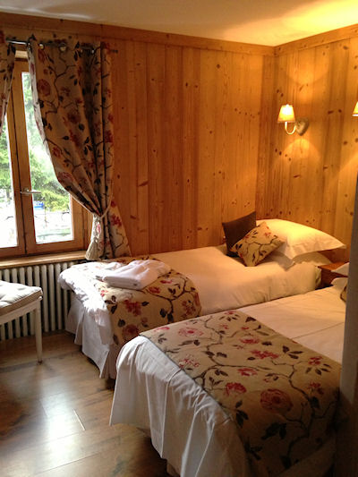 Les Cimes Chalet bedroom