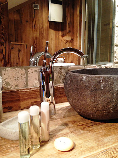 Les Cimes chalet bathroom